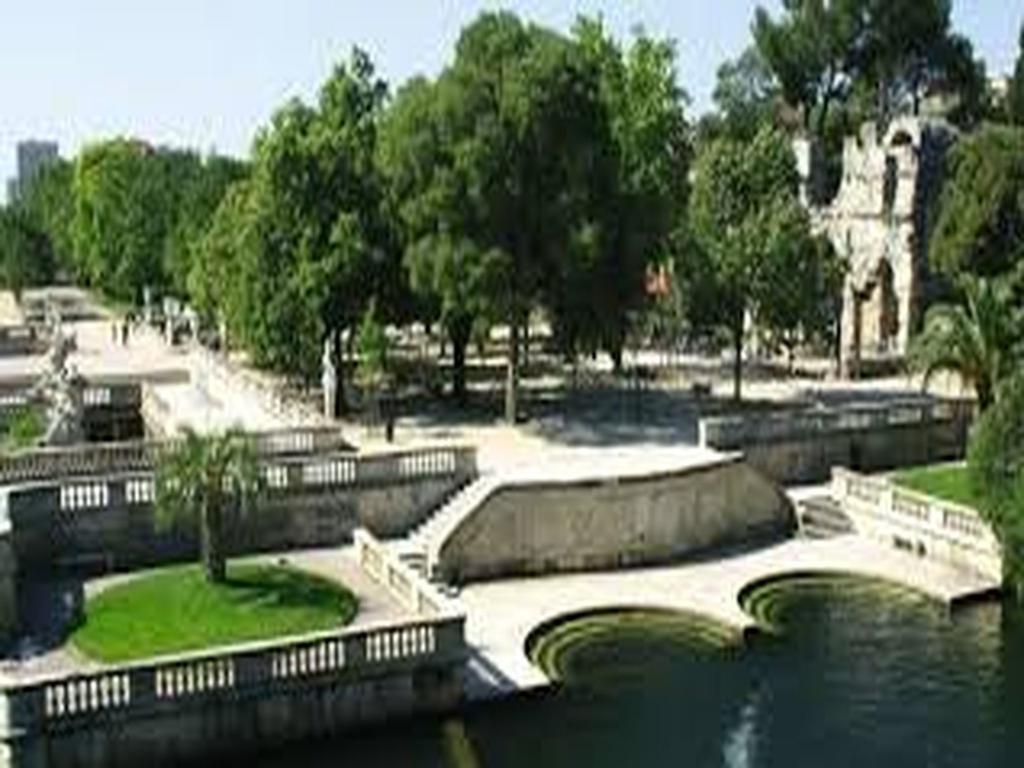 Chambres D'Hotes Des Huppes Nimes Ngoại thất bức ảnh